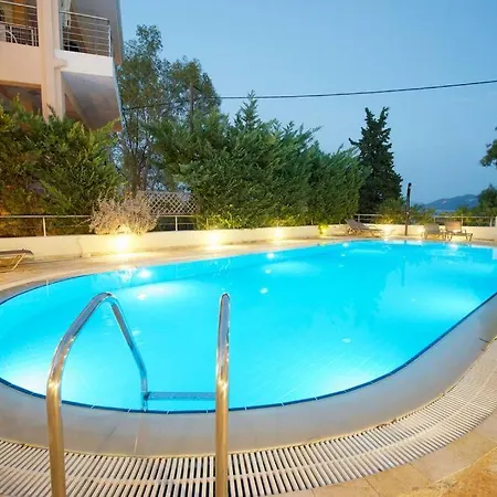 Aelia Luxury With Private Entrance Apartment