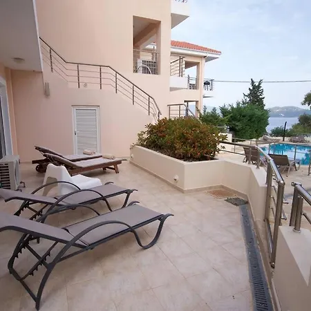 Aelia Luxury With Private Entrance Apartment Karavomylos