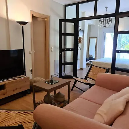 公寓 Aelia Luxury With Private Entrance